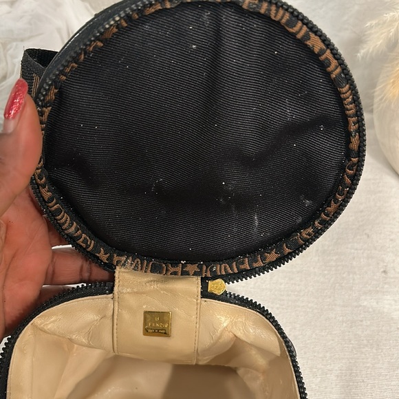 FENDI Vanity Cosmetic Pouch Canvas Black Auth 54858 - Picture 13 of 13